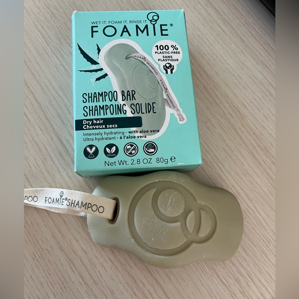 New never use Foamie Shampoo Bar for dry hair